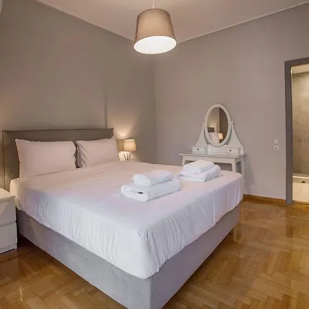 Cozy In Syntagma-plaka By Ghh Apartamento Atenas